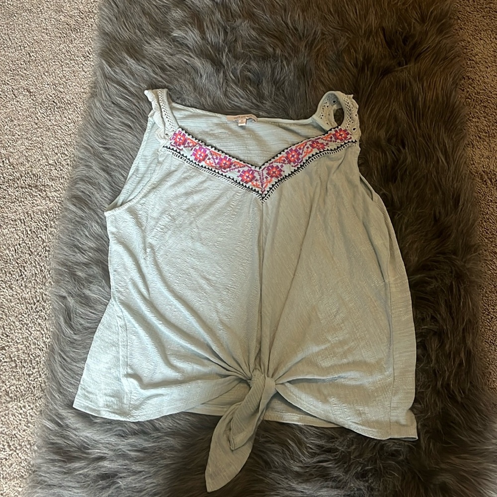 Light blue tied waist tank with Aztec print at neckline